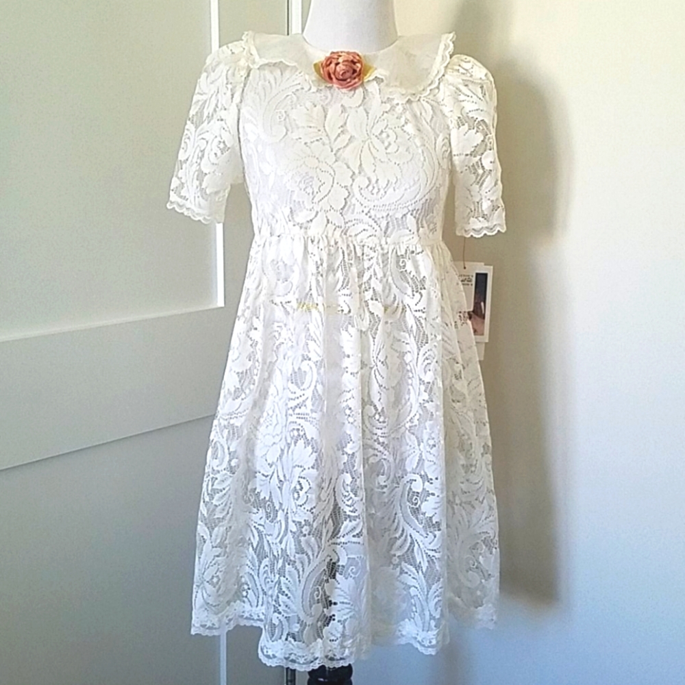 NWT Jessica McClintock Ivory lace dress Girl's size 10.
